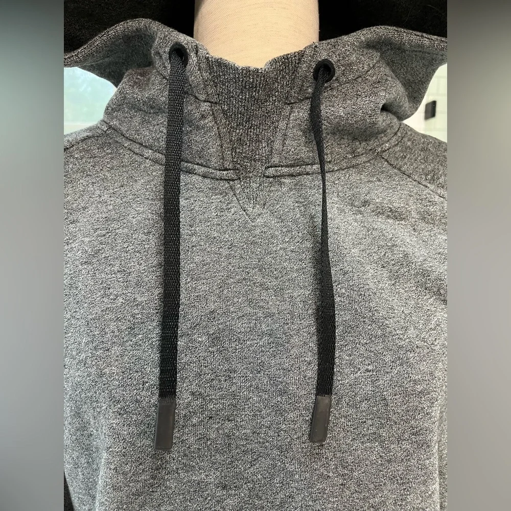 Lululemon Warm For Winter Hoidie - Picture 4 of 11